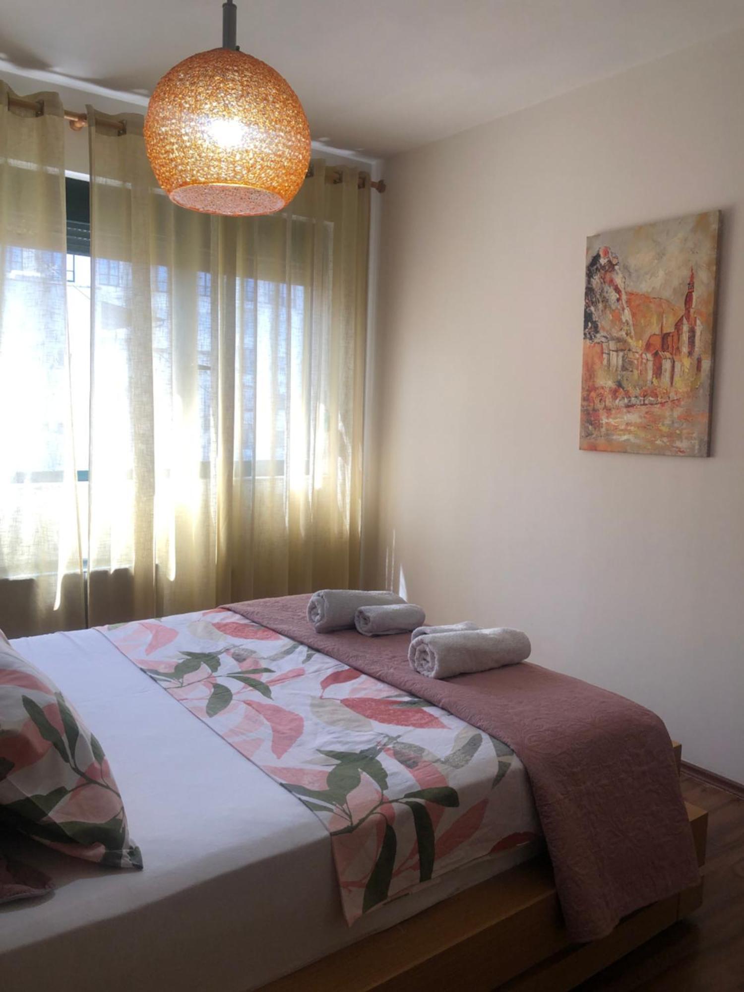 Grand Lth Tirana